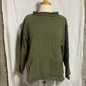 Green active wear sweatshirt layer